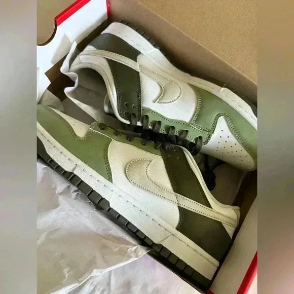 New Nike Dunk Low "Oil Green Cargo Khaki" Size 11 FN6882 Shoe - Picture 4 of 10